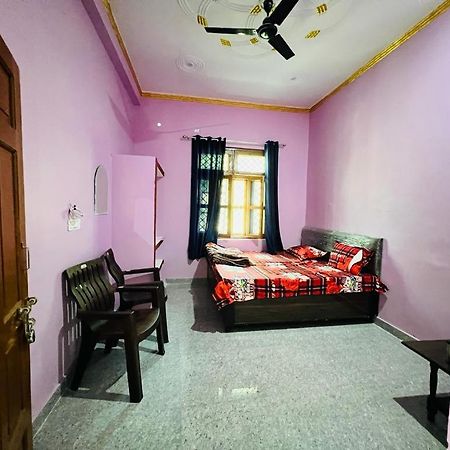 Gayatri Homestay Rudraprayāg Eksteriør billede