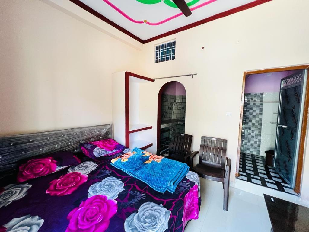 Gayatri Homestay Rudraprayāg Eksteriør billede