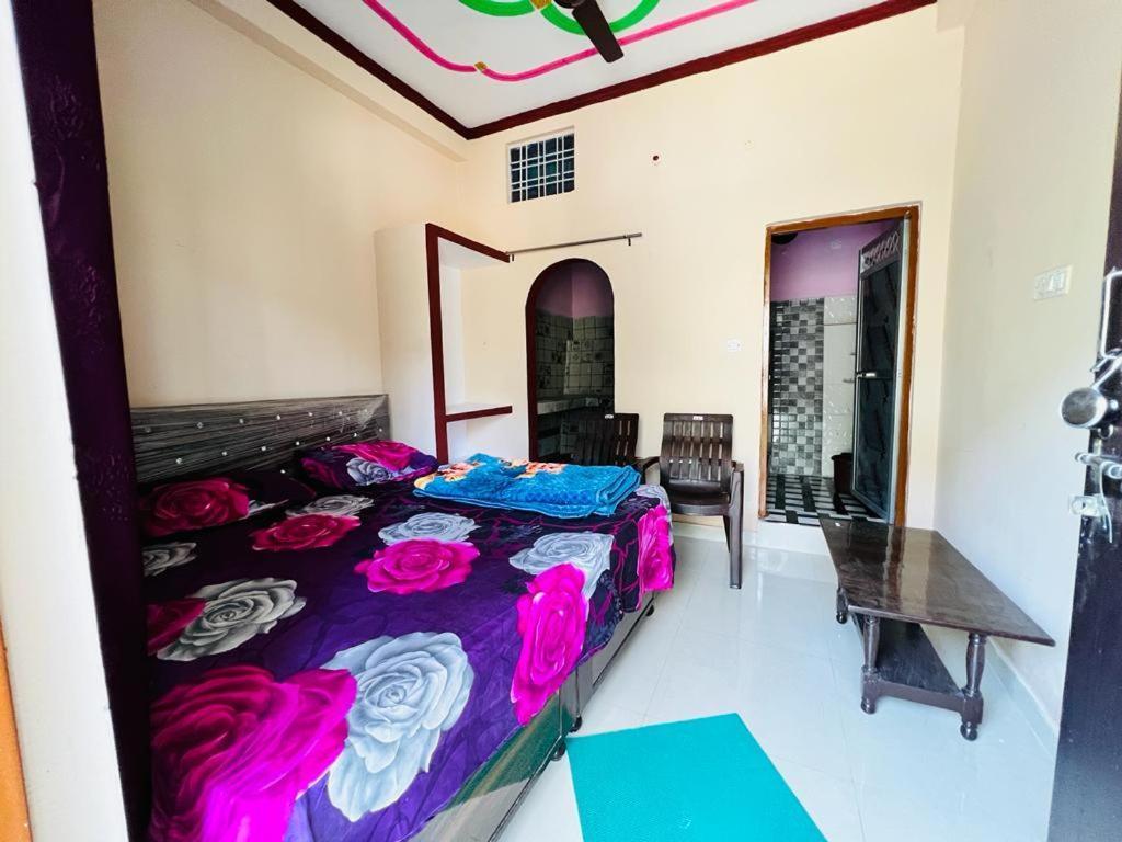Gayatri Homestay Rudraprayāg Eksteriør billede