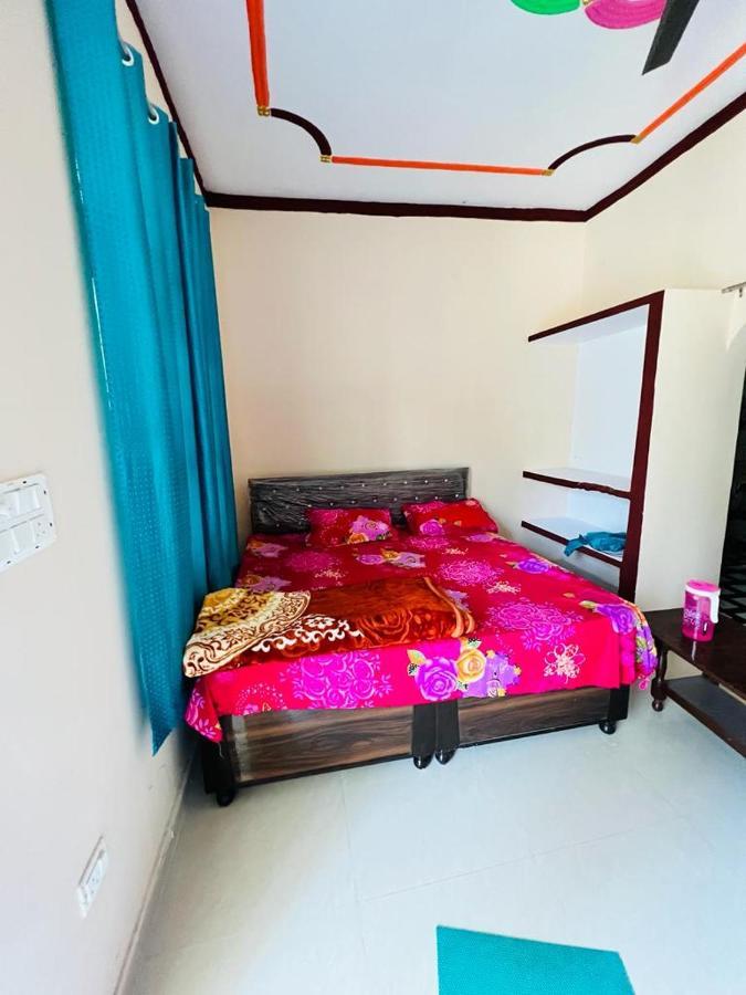 Gayatri Homestay Rudraprayāg Eksteriør billede