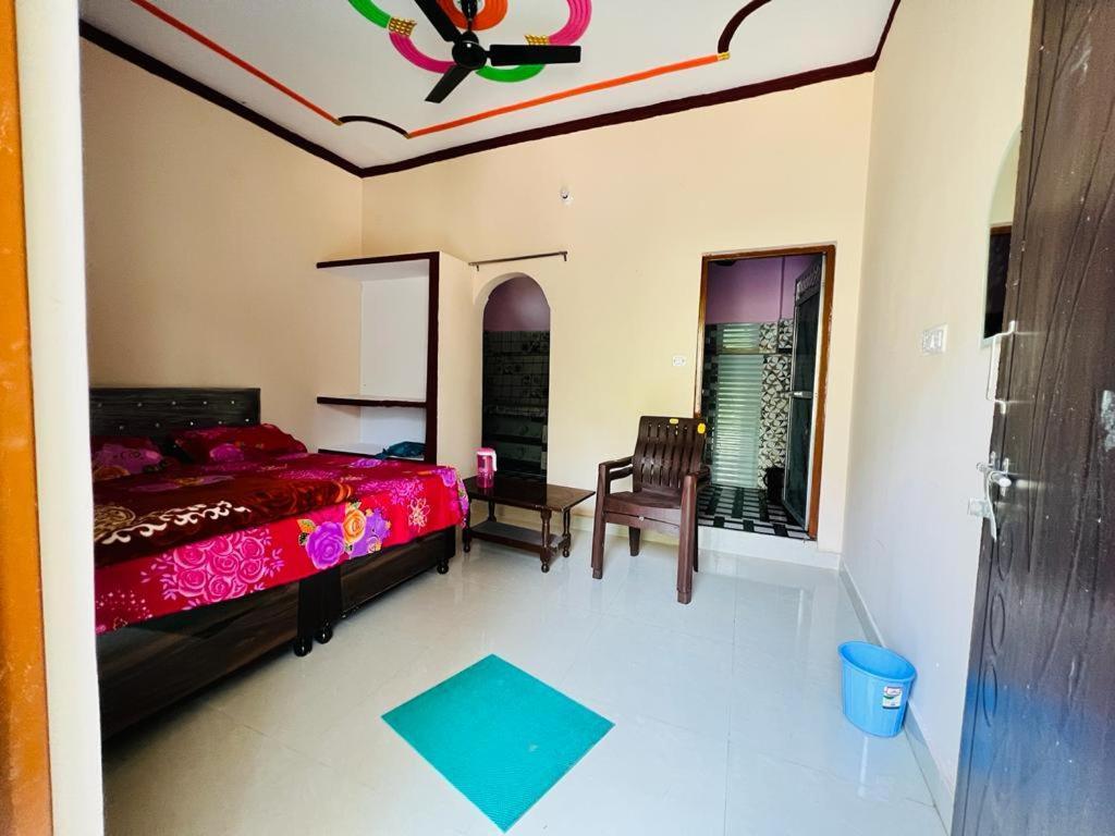 Gayatri Homestay Rudraprayāg Eksteriør billede